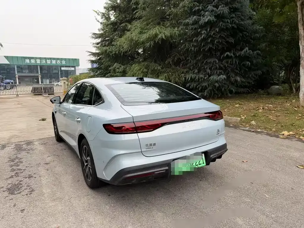 BYD Qin L — фото 7