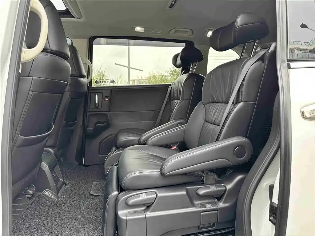 Honda Odyssey 2023 из CN, фото 6