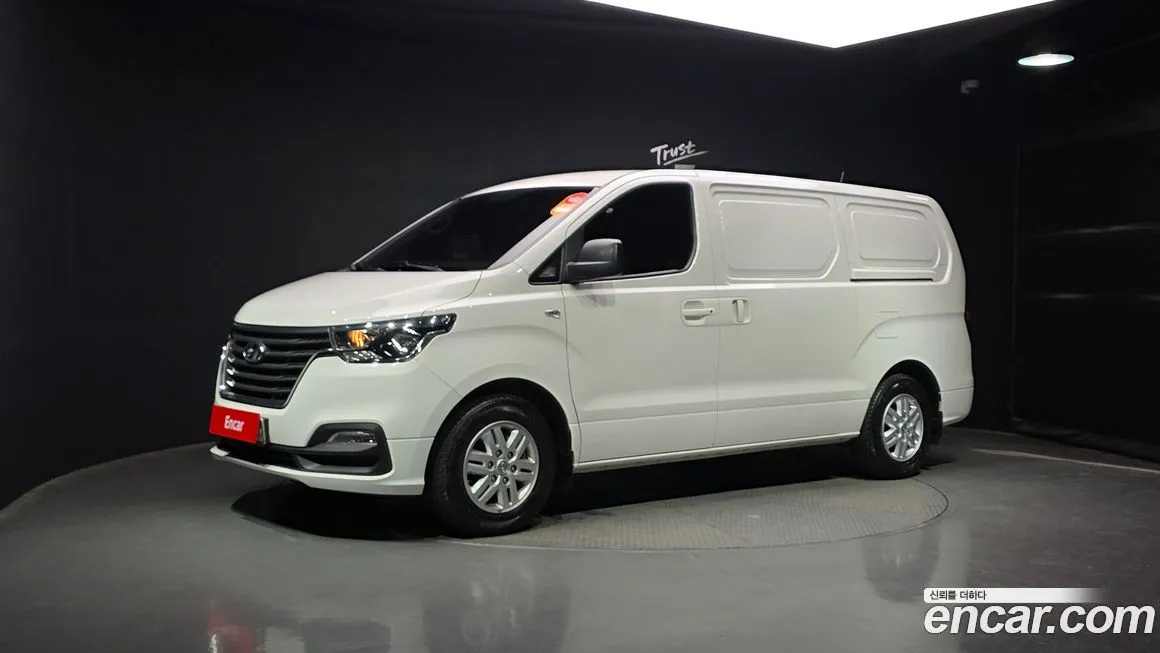 Hyundai Starex 2021 из KR, фото 1