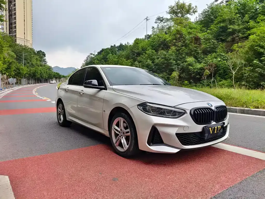BMW 1 Series 2021 из CN, фото 3