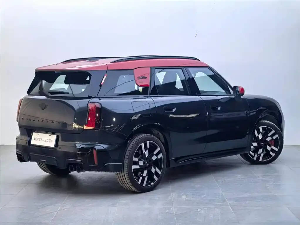 MINI Clubman JCW — фото 4
