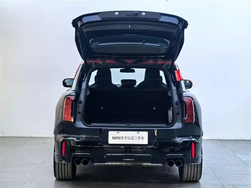 MINI Clubman JCW — фото 6