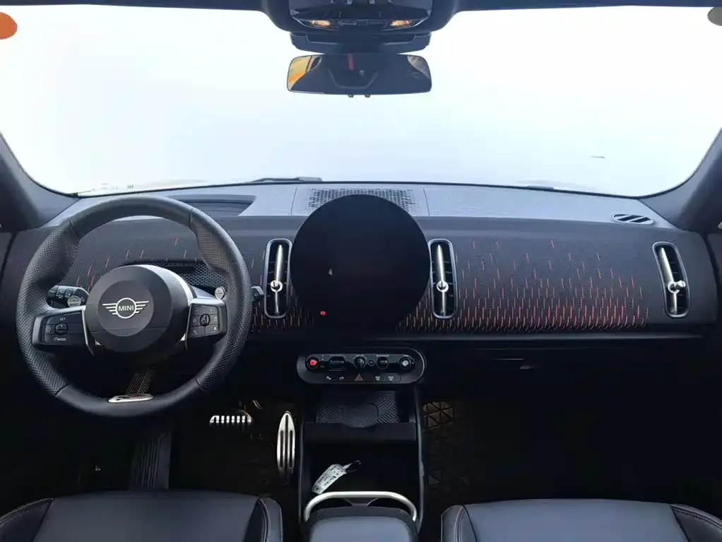 MINI Clubman JCW — фото 7