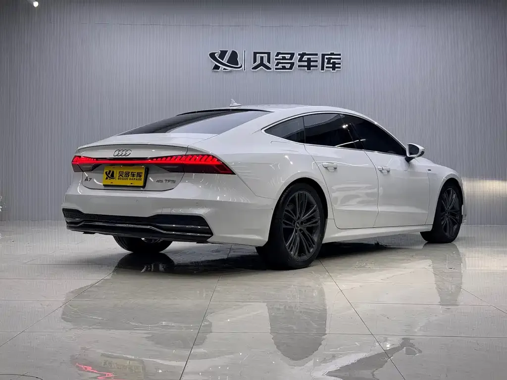 Audi A7 2022 из CN, фото 4