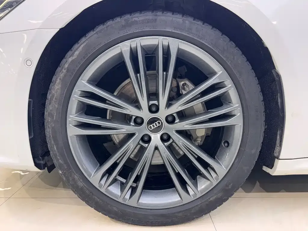 Audi A7 2022 из CN, фото 8