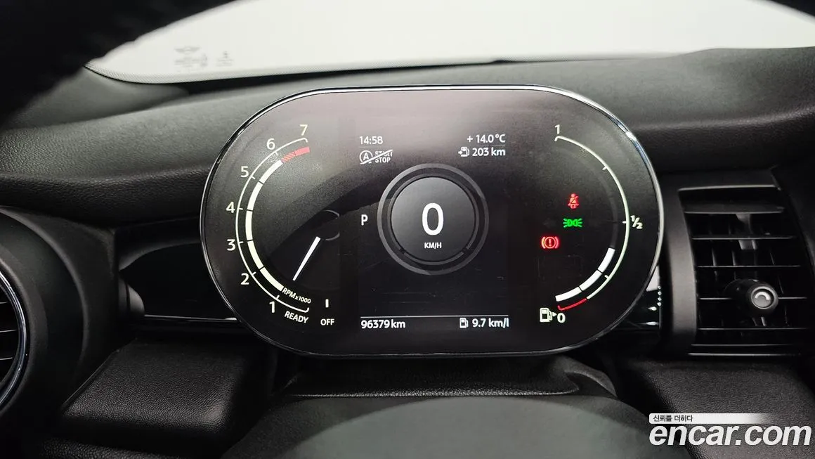 [object Object] Cooper Convertible 2021 из KR, фото 8