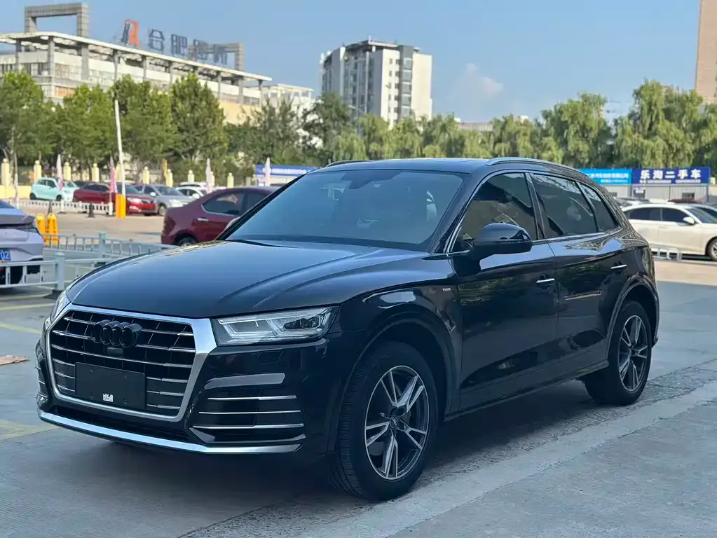 Audi Q5L 2021 из CN, фото 1