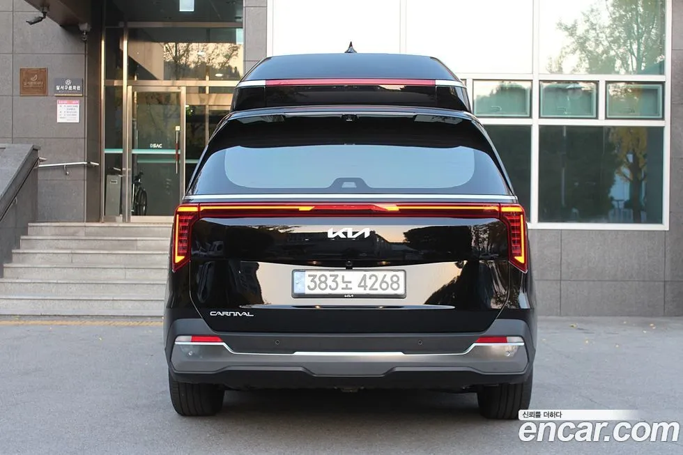 Kia Carnival — фото 4