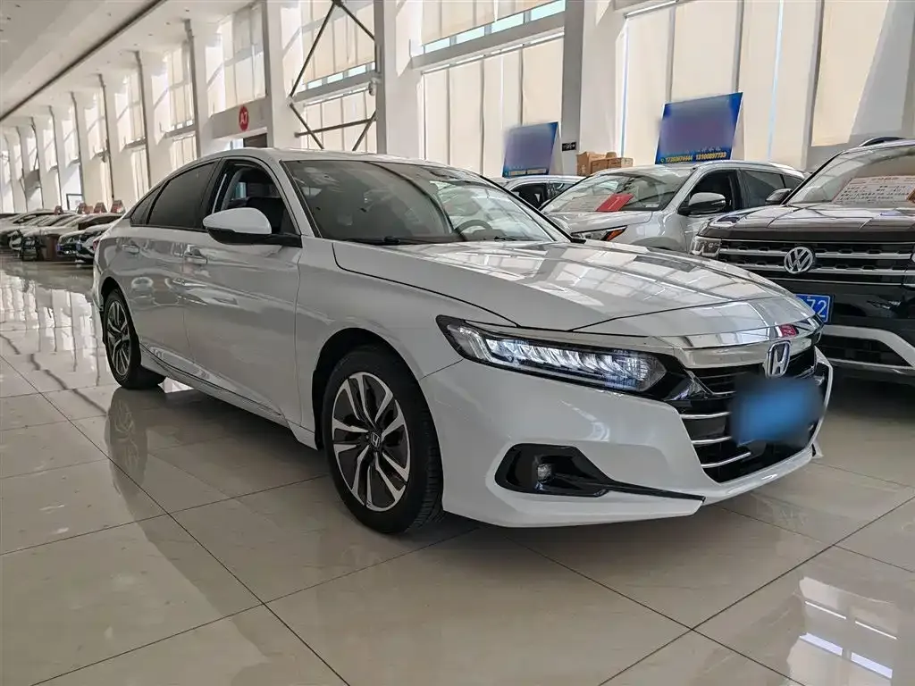 Honda Accord — фото 5