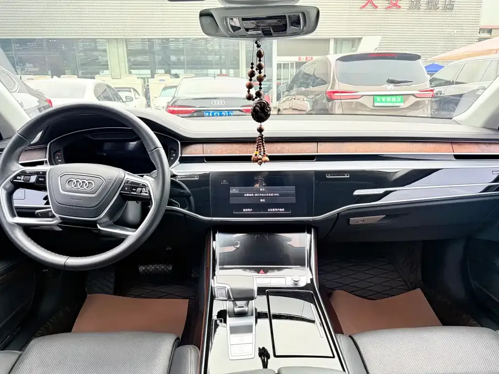 Audi A8 2023 из CN, фото 9
