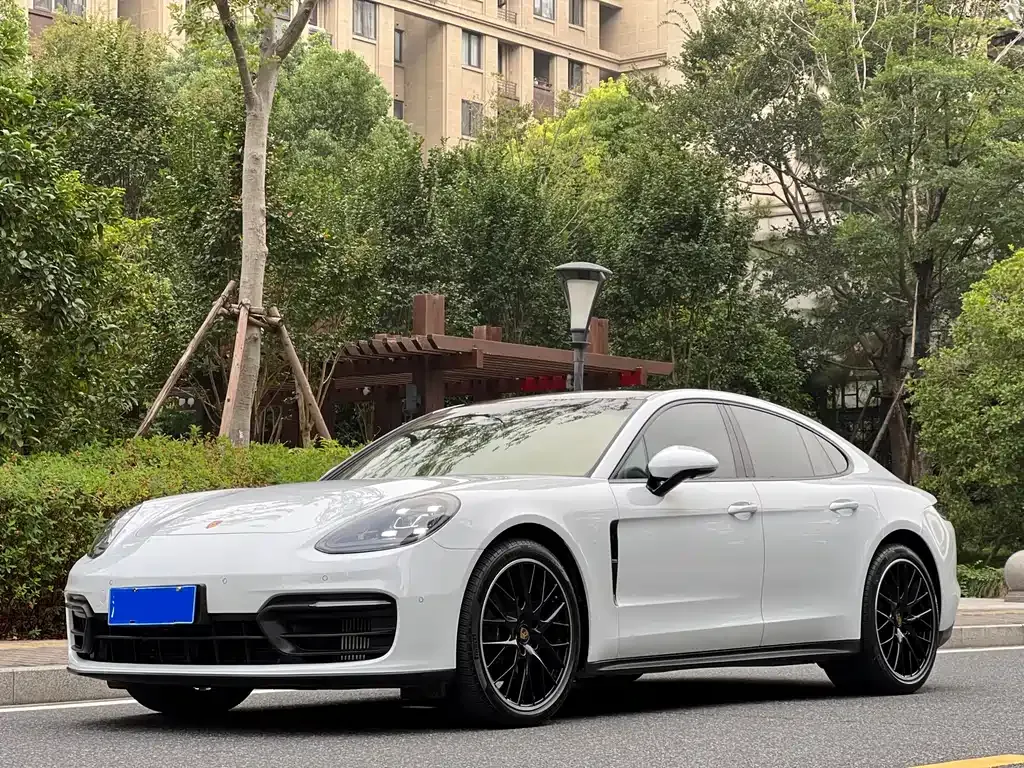 Porsche Panamera 2022 из CN, фото 1