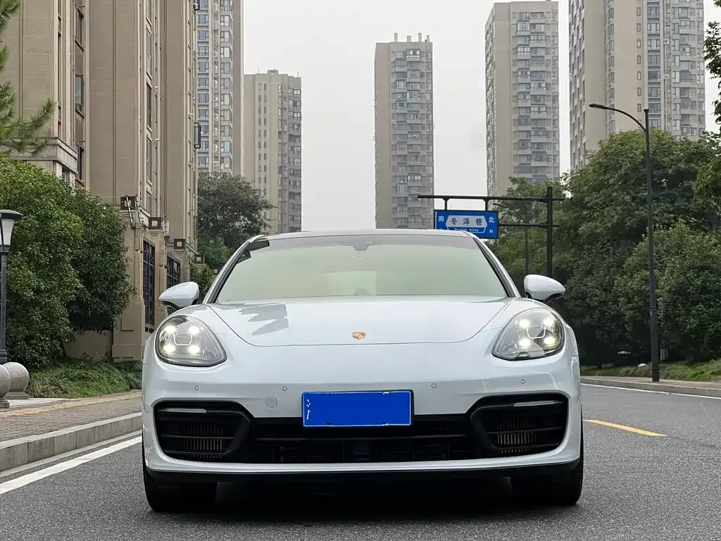 Porsche Panamera 2022 из CN, фото 2