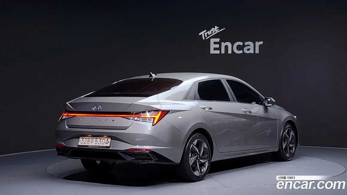 Hyundai AVANTE 2021 из KR, фото 2
