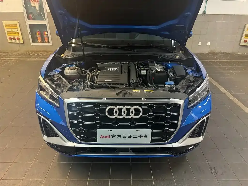 Audi Q2L 2023 из CN, фото 2