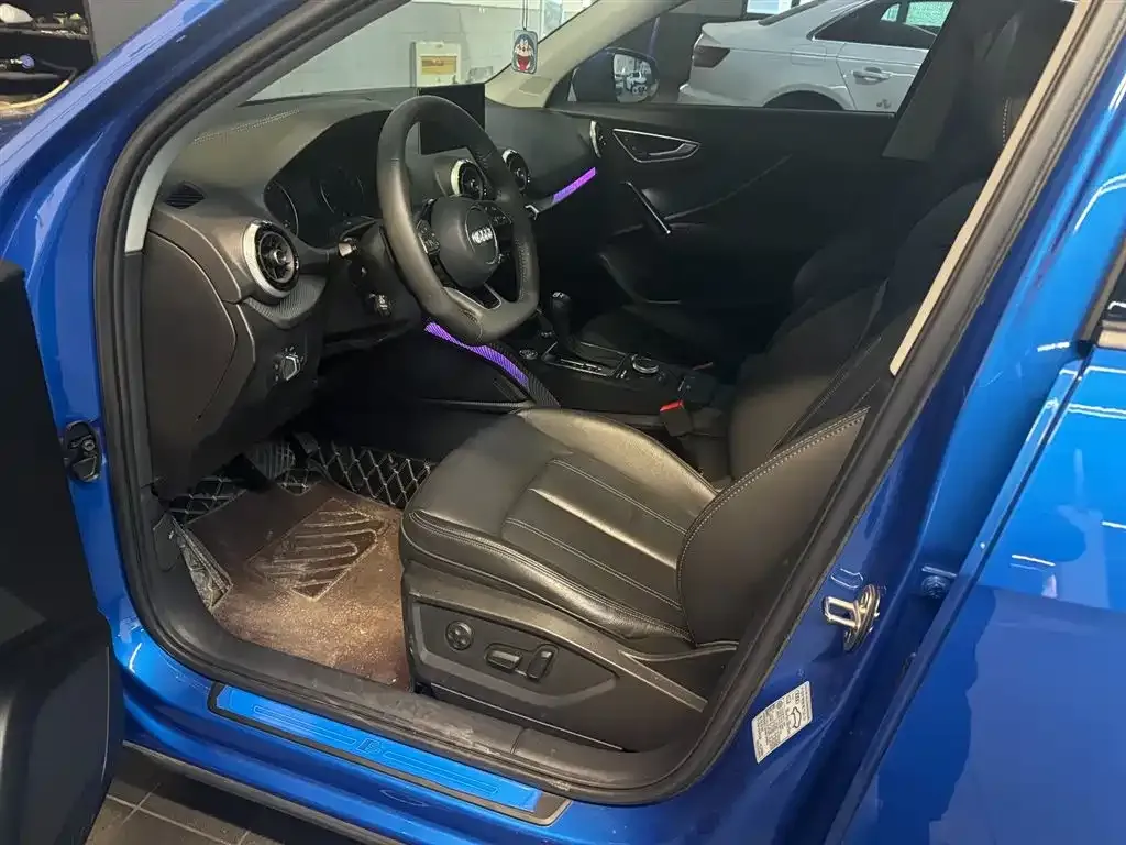 Audi Q2L 2023 из CN, фото 4