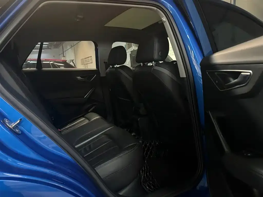 Audi Q2L 2023 из CN, фото 8