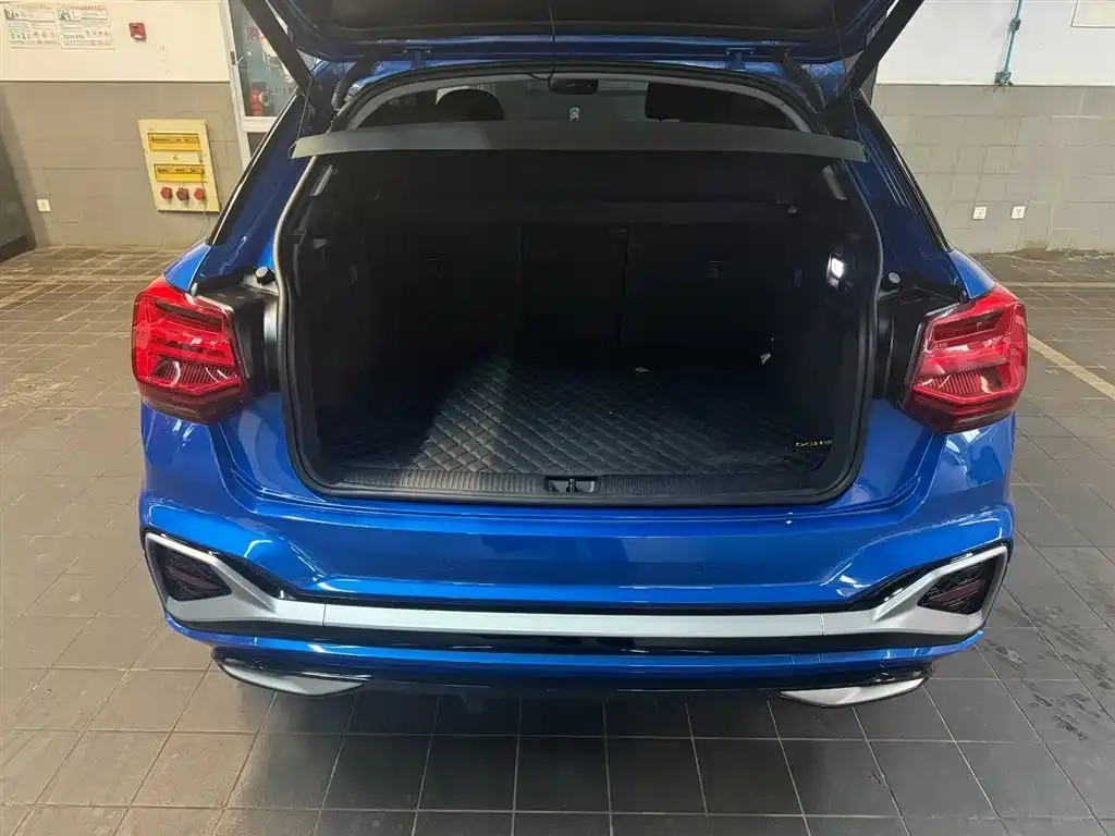 Audi Q2L 2023 из CN, фото 9