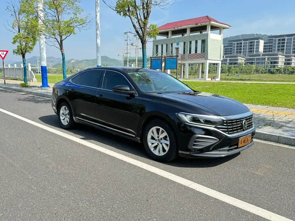 Volkswagen Passat — фото 3