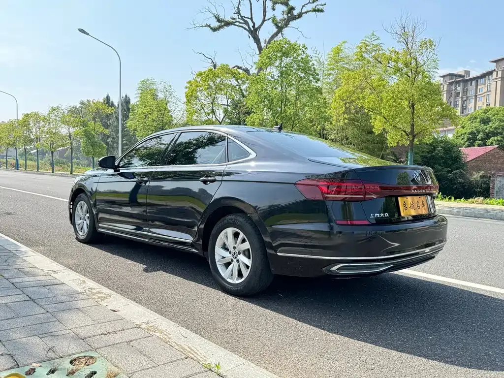 Volkswagen Passat — фото 6