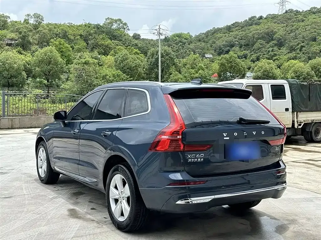 Volvo XC60 2021 из CN, фото 8