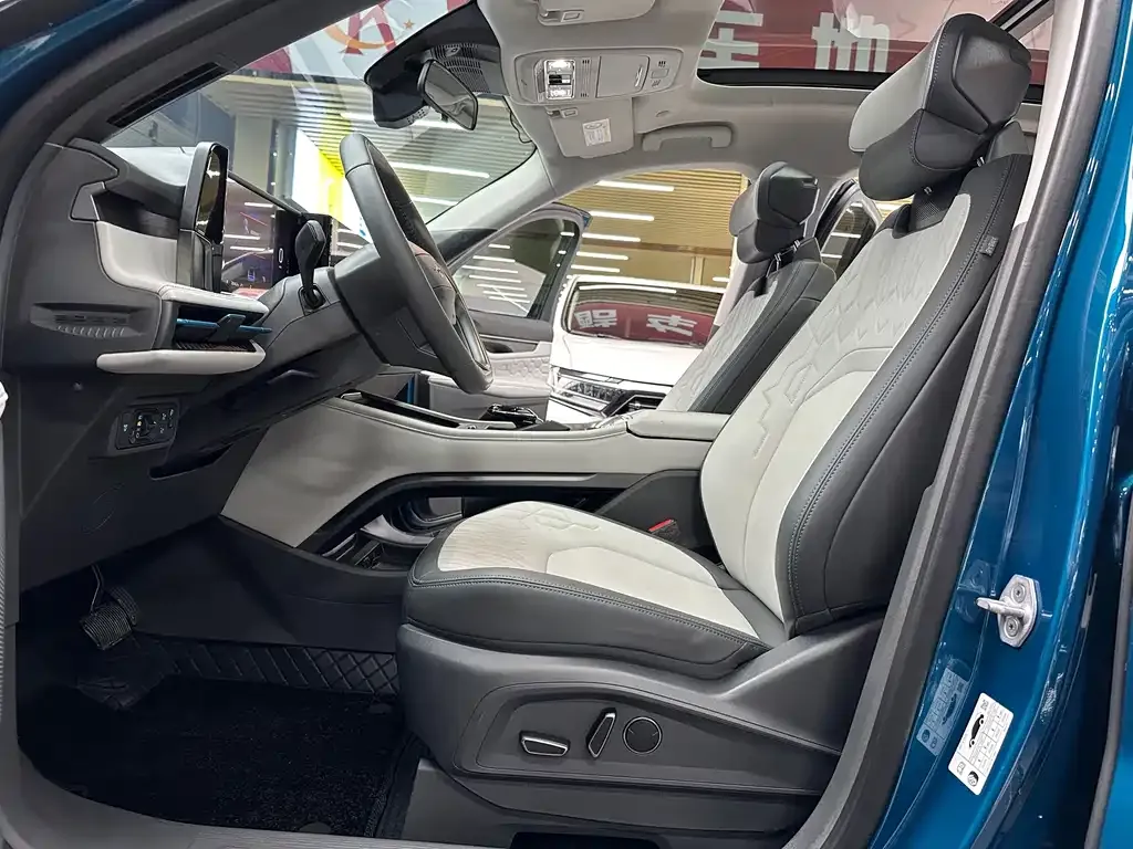 Ford Edge — фото 10