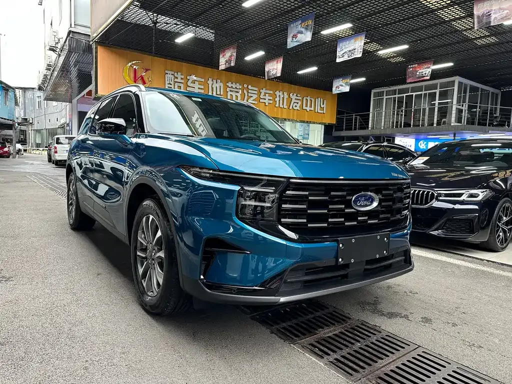 Ford Edge — фото 3