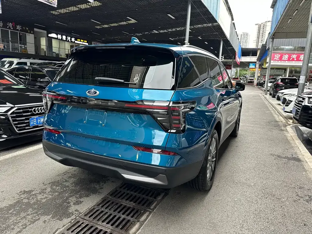 Ford Edge — фото 4