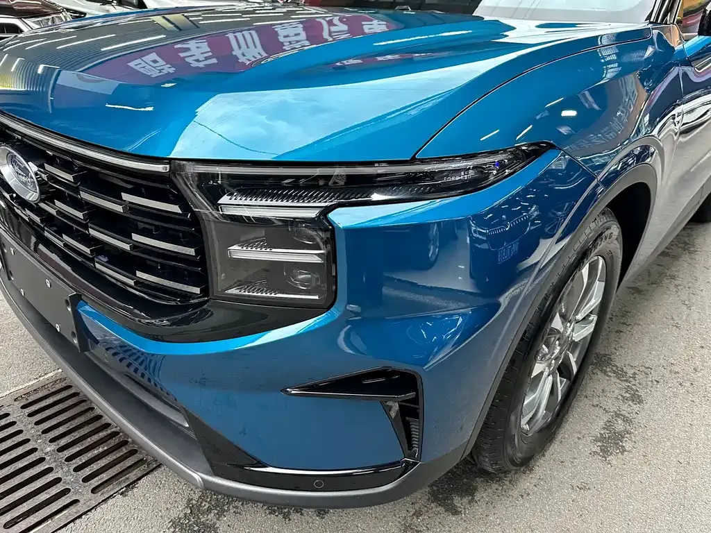 Ford Edge — фото 7