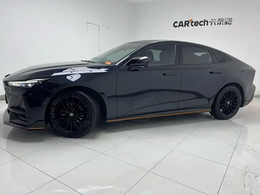 Changan UNI-V 2023 из CN, фото 2