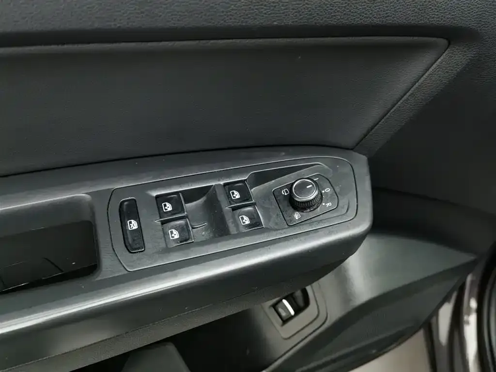 Volkswagen Teramont 2021 из CN, фото 9
