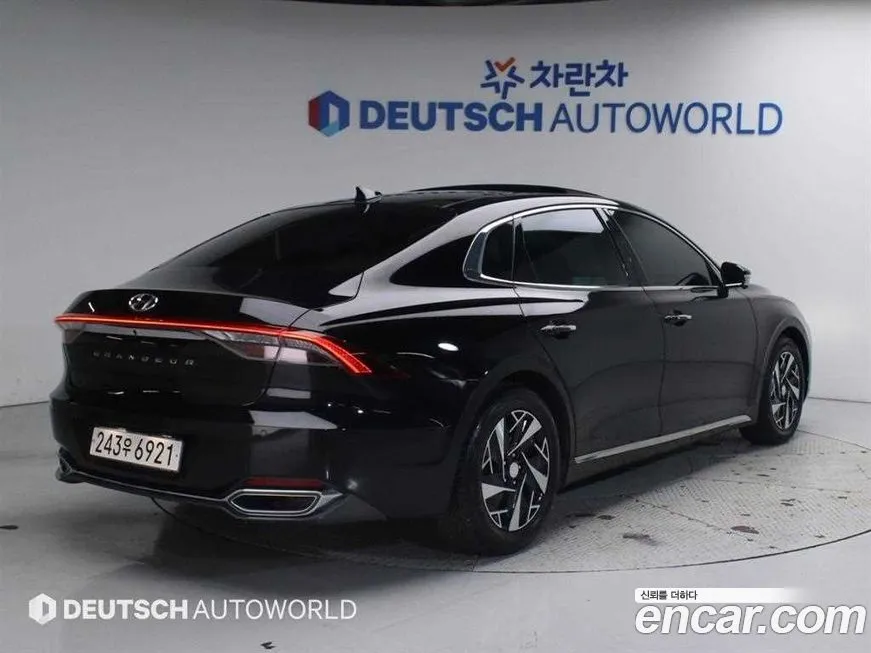 Hyundai Grandeur 2022 из KR, фото 2