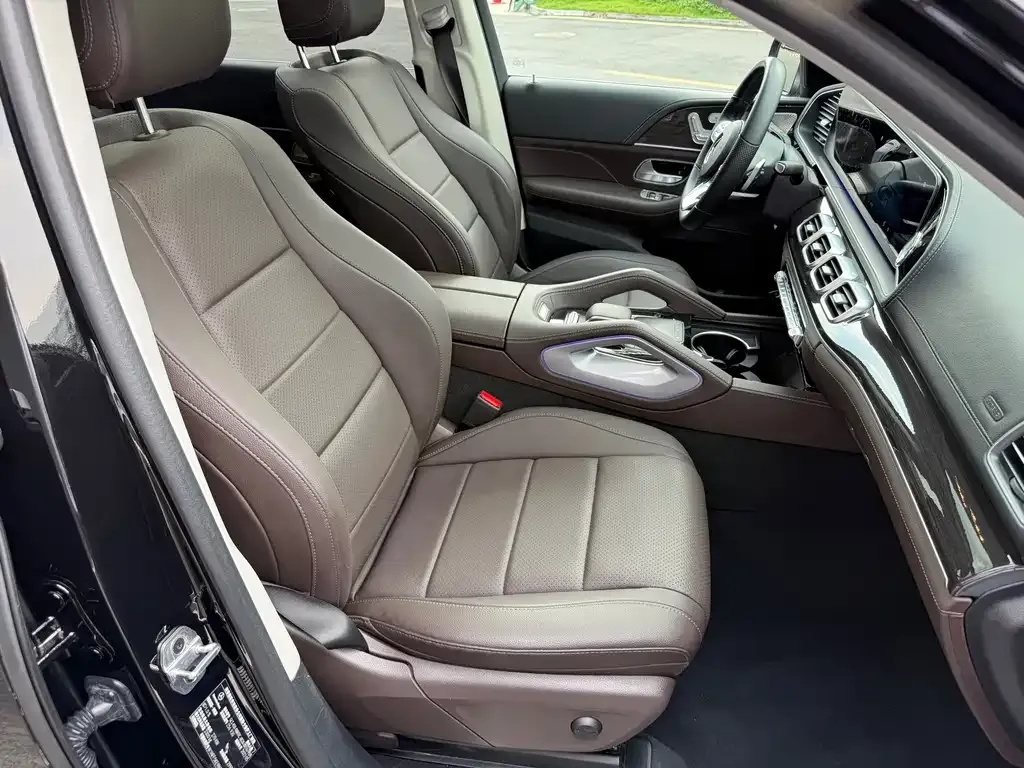 Mercedes-Benz GLS — фото 10