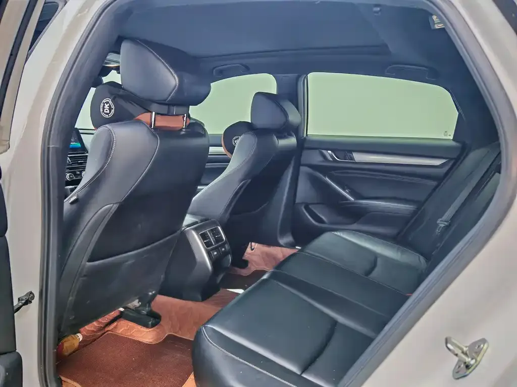 Honda Inspire — фото 10