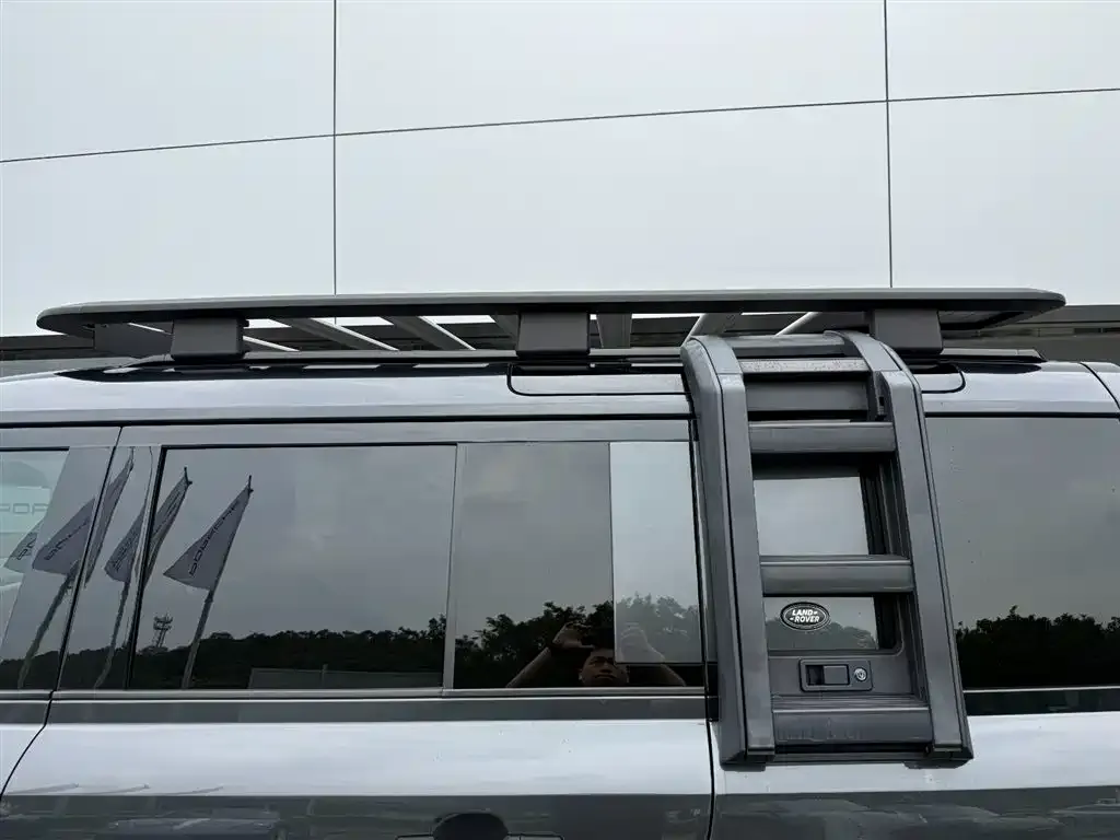 Land Rover Defender 2024 из CN, фото 10