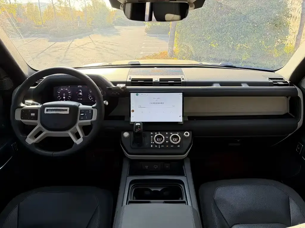Land Rover Defender — фото 5
