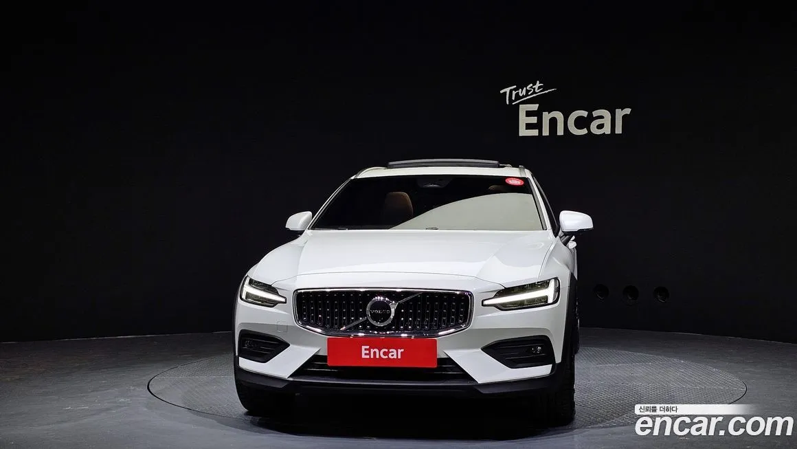 Volvo V60 2025 из KR, фото 3
