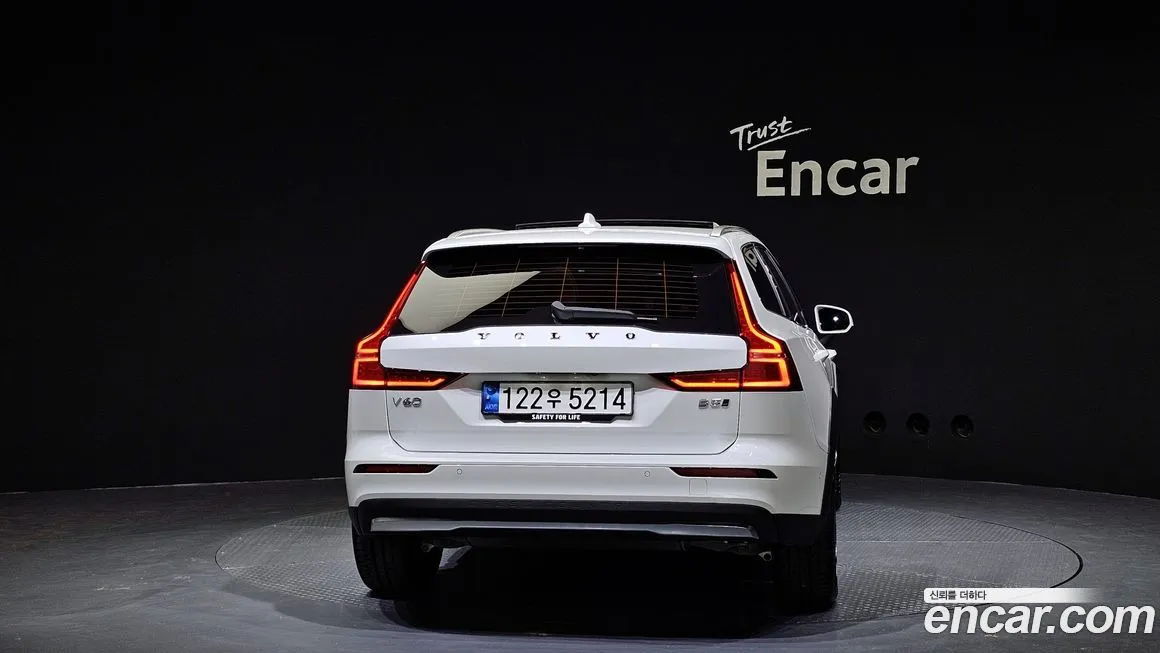 Volvo V60 2025 из KR, фото 4