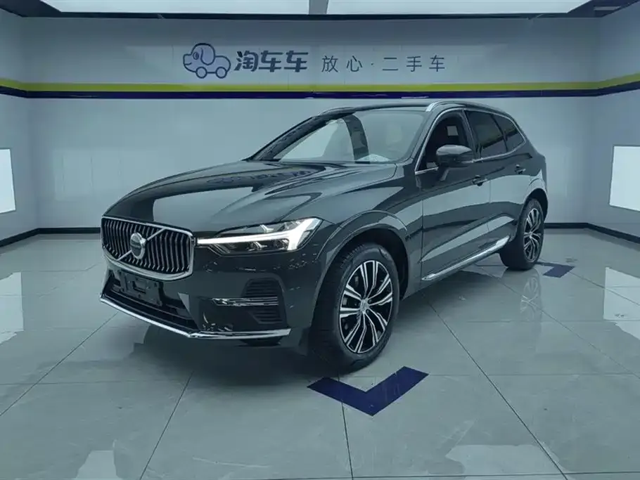 Volvo XC60 — фото 1