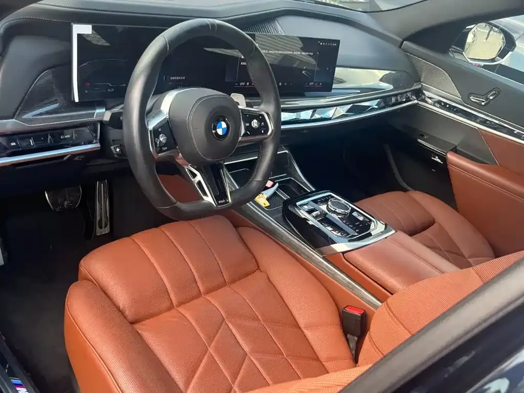 BMW 7 Series — фото 2
