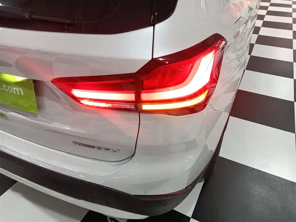 BMW X1 2023 из CN, фото 8