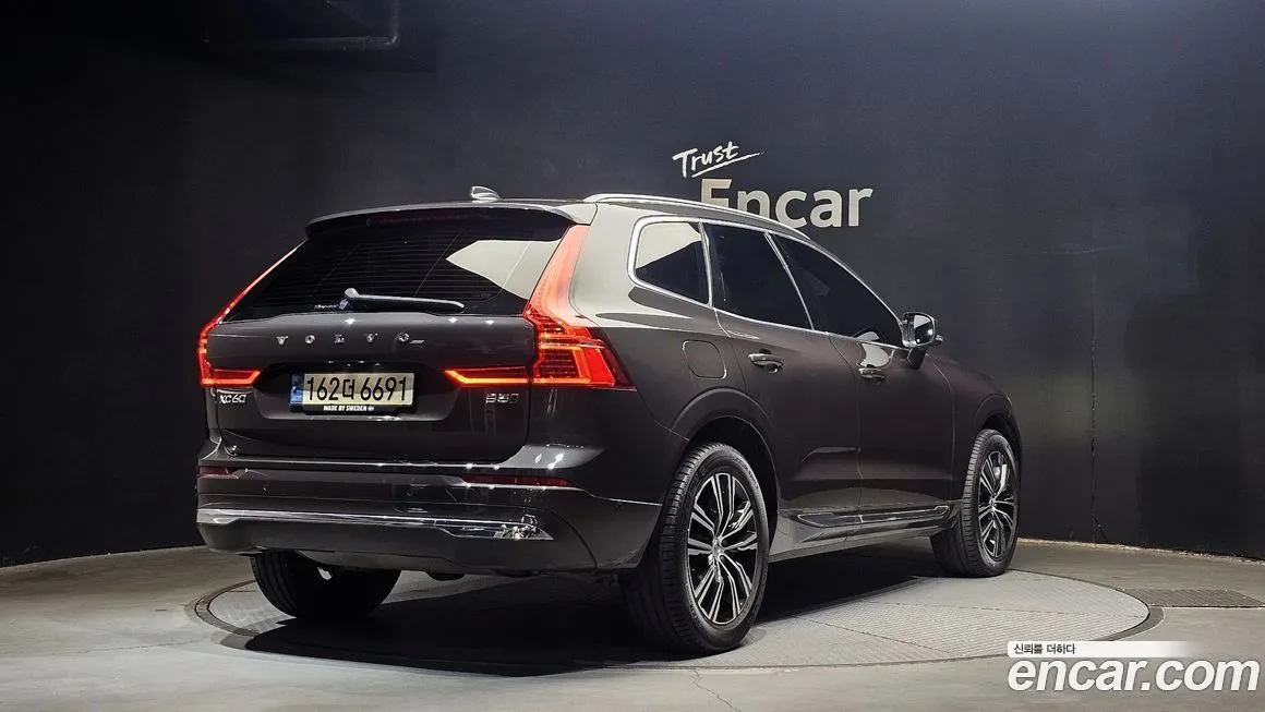 Volvo XC60 2022 из KR, фото 2