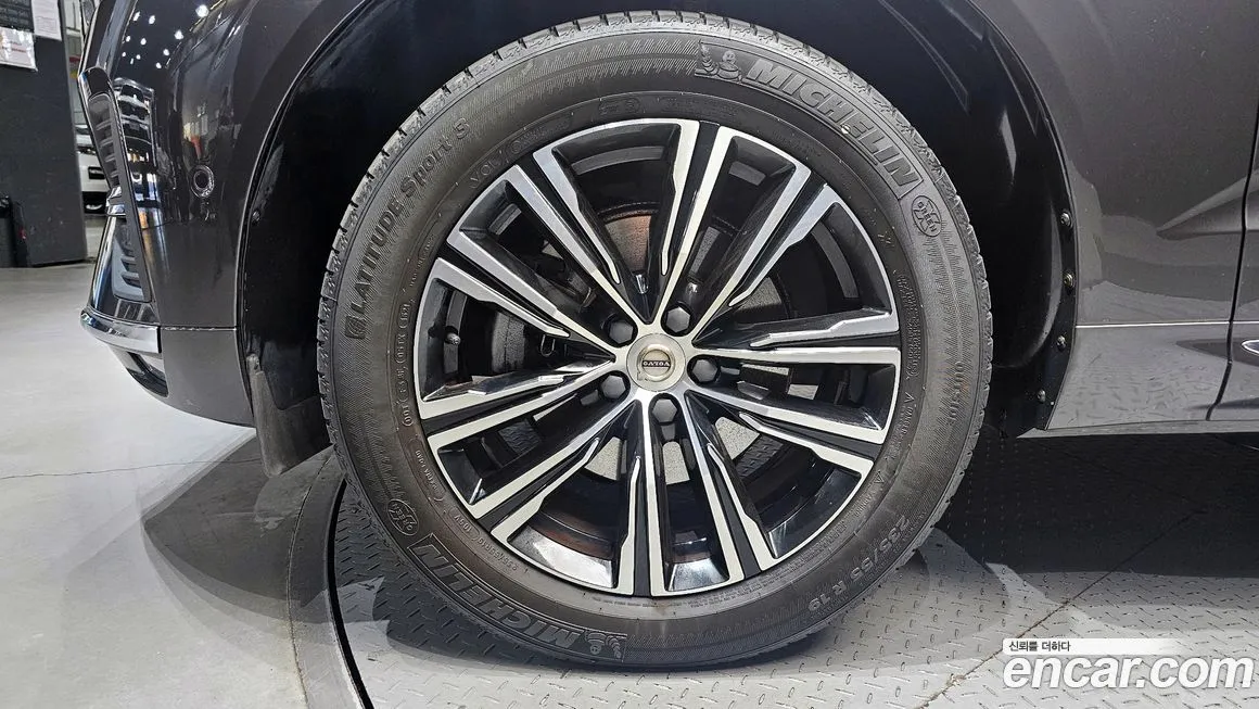 Volvo XC60 2022 из KR, фото 5