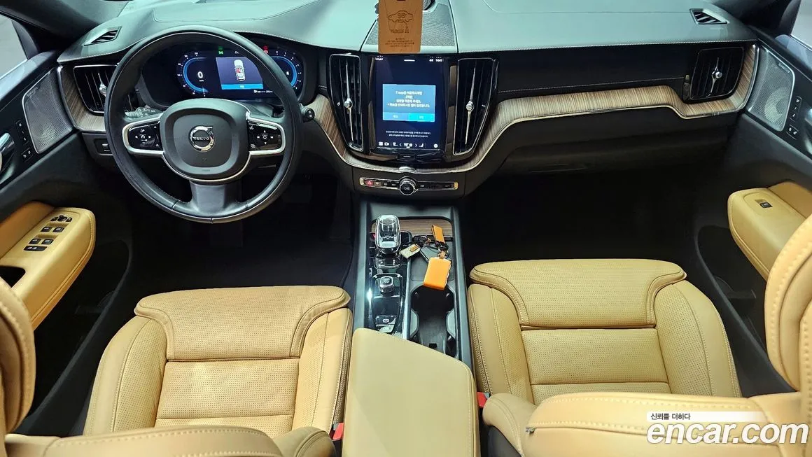 Volvo XC60 2022 из KR, фото 7