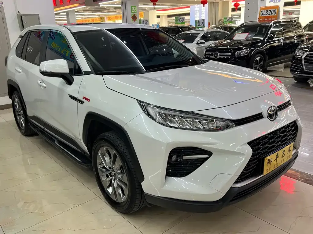 Toyota Wildlander 2023 из CN, фото 3