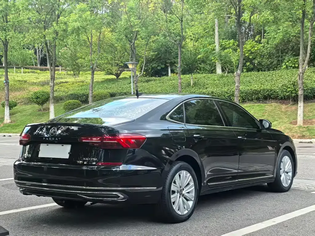 Volkswagen Passat — фото 4