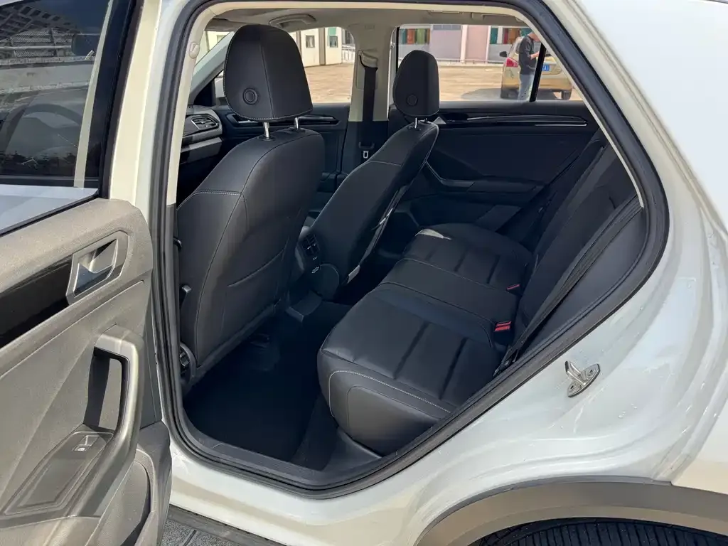 Volkswagen T-Roc 2022 из CN, фото 9