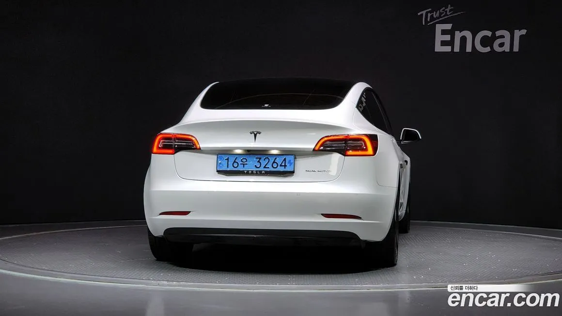 Tesla Model 3 2021 из KR, фото 4