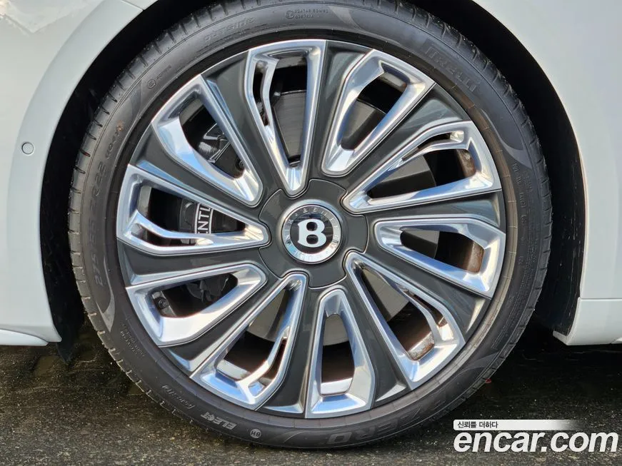 Bentley Continental 2025 из KR, фото 5