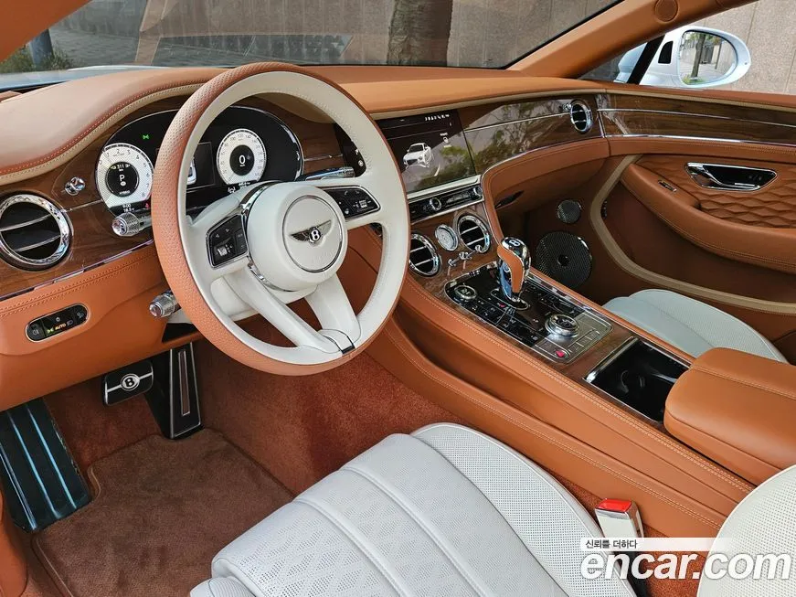 Bentley Continental 2025 из KR, фото 7