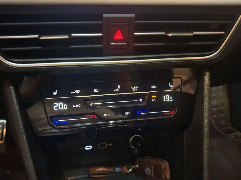 Volkswagen Tiguan L 2022 из CN, фото 10